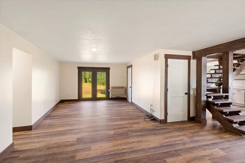 439 Dasios Road Troy MT 59935