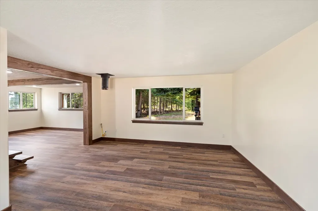 439 Dasios Road Troy MT 59935