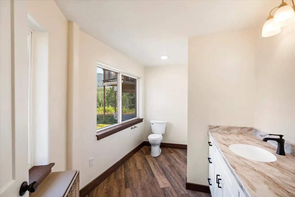439 Dasios Road Troy MT 59935