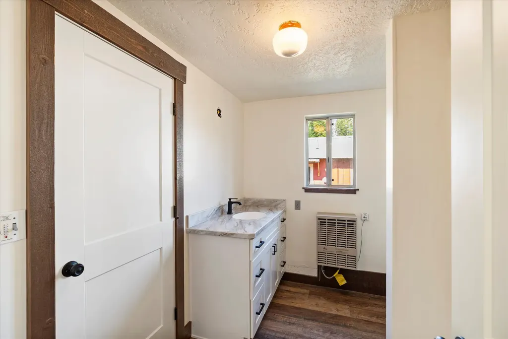 439 Dasios Road Troy MT 59935