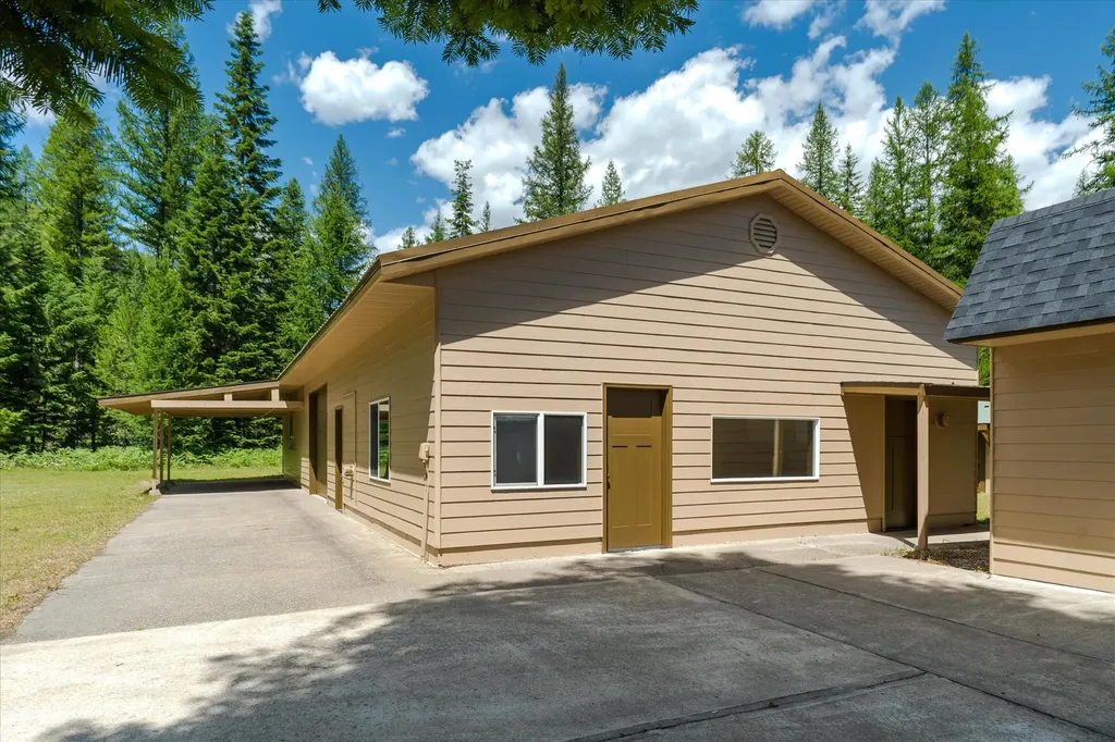 439 Dasios Road Troy MT 59935