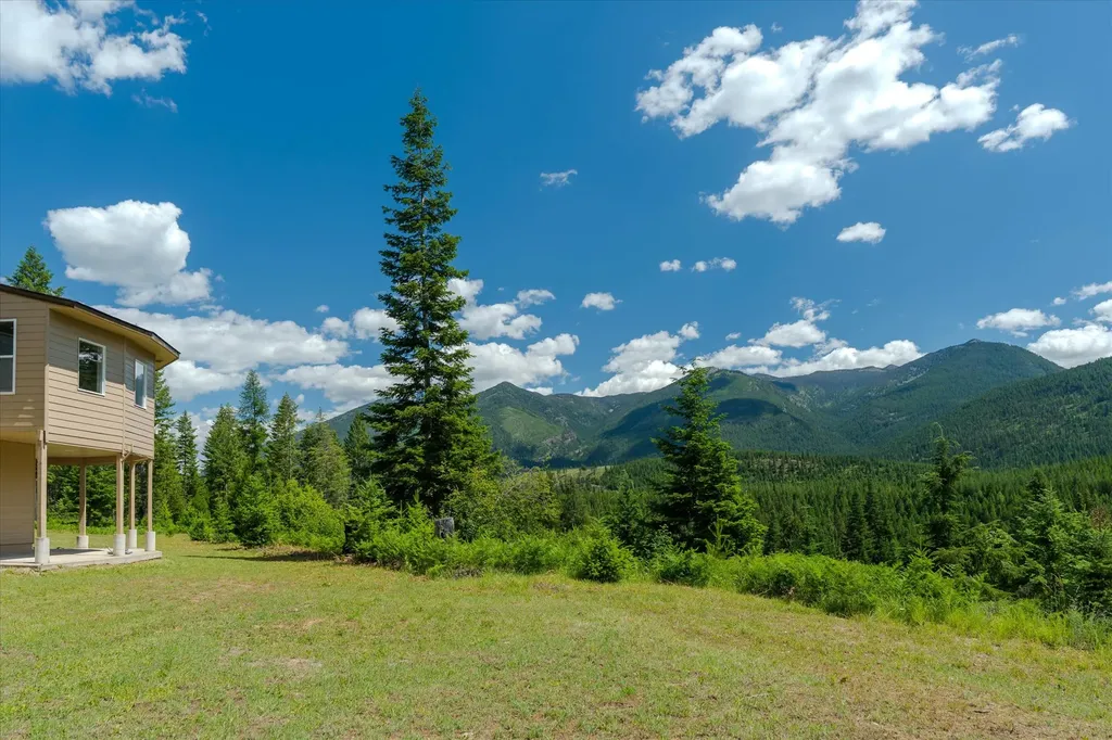 439 Dasios Road Troy MT 59935