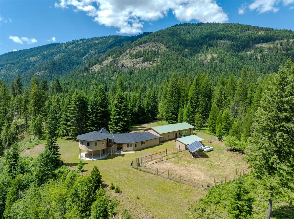 439 Dasios Road Troy MT 59935