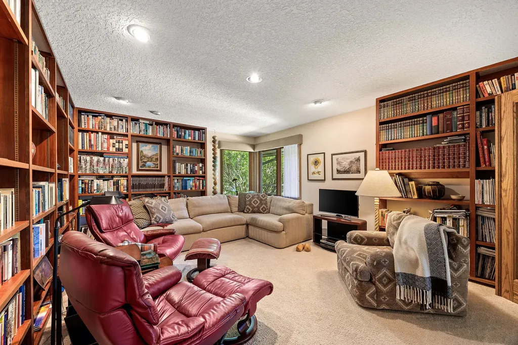 147 Golf Terrace Bigfork MT 59911