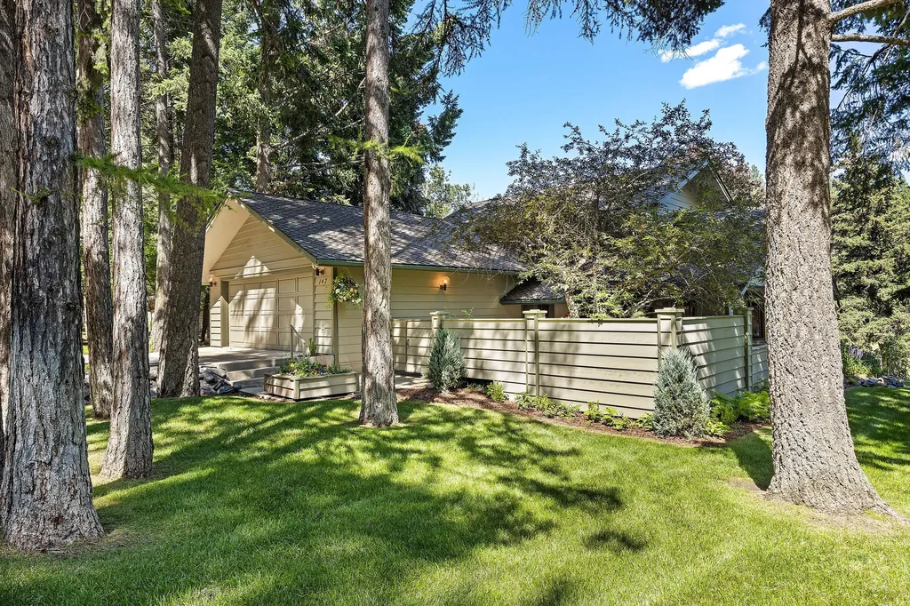 147 Golf Terrace Bigfork MT 59911