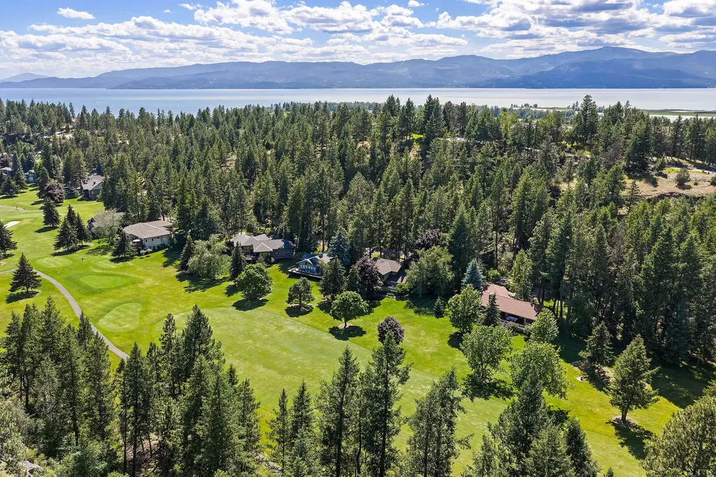 147 Golf Terrace Bigfork MT 59911