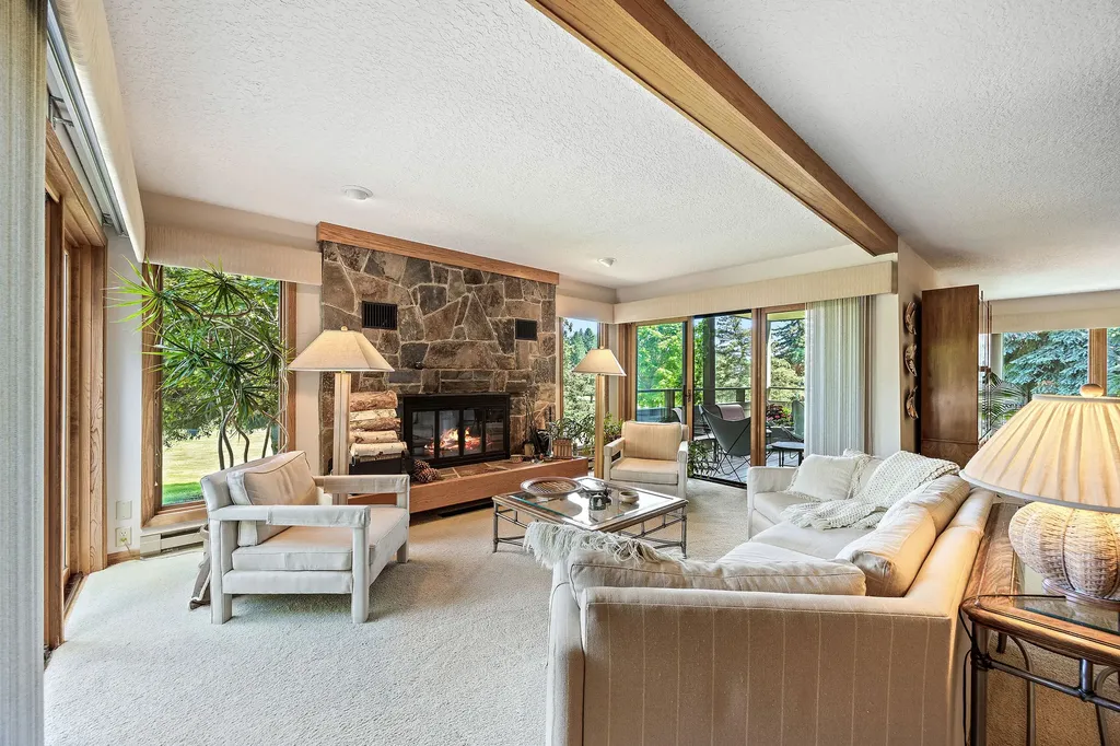 147 Golf Terrace Bigfork MT 59911