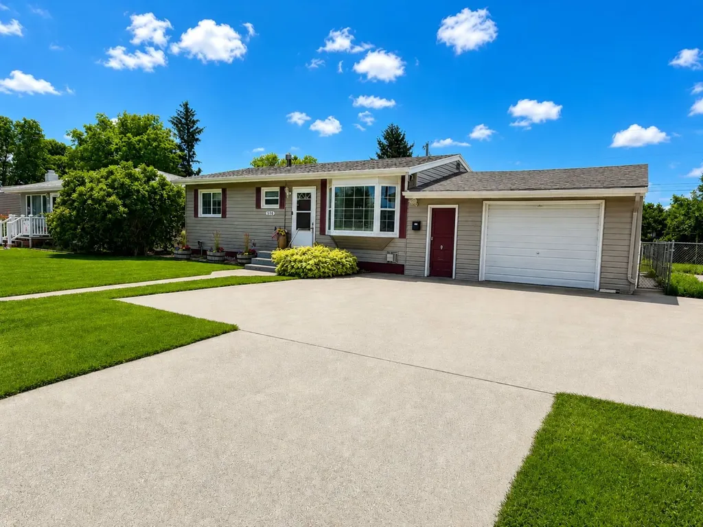 516 25th Avenue NE Great Falls MT 59404