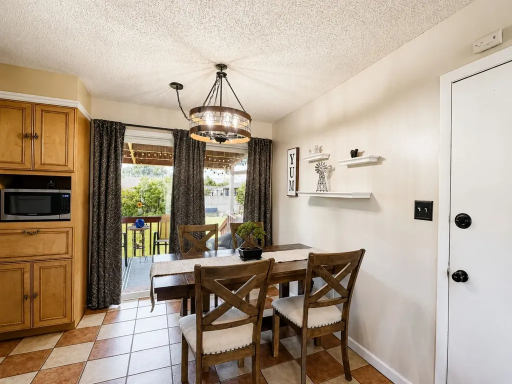 516 25th Avenue NE Great Falls MT 59404
