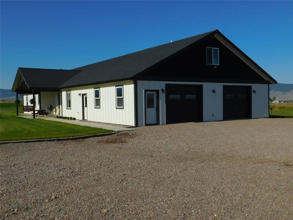 33460 Overland Road St Ignatius MT 59865