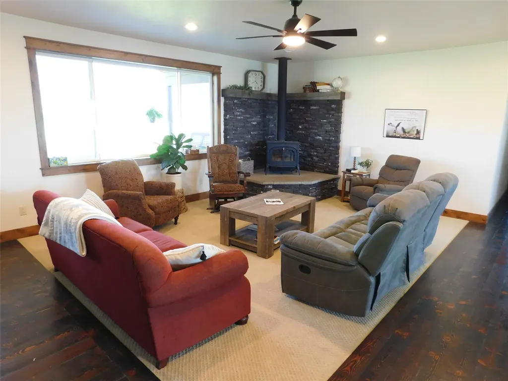 33460 Overland Road St Ignatius MT 59865
