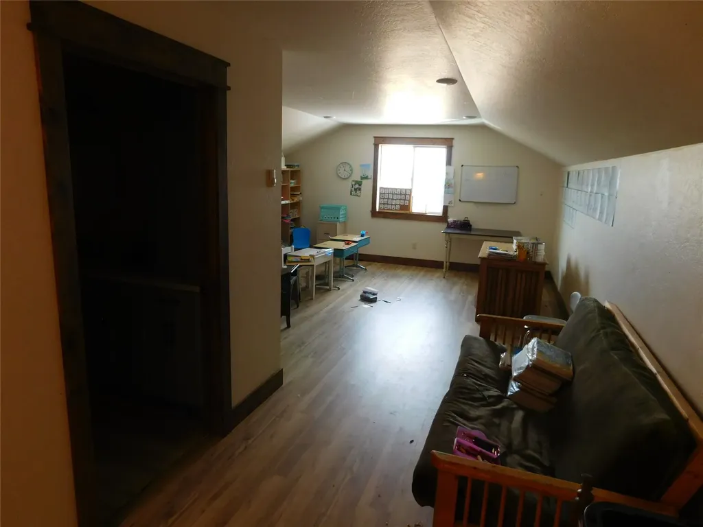 33460 Overland Road St Ignatius MT 59865