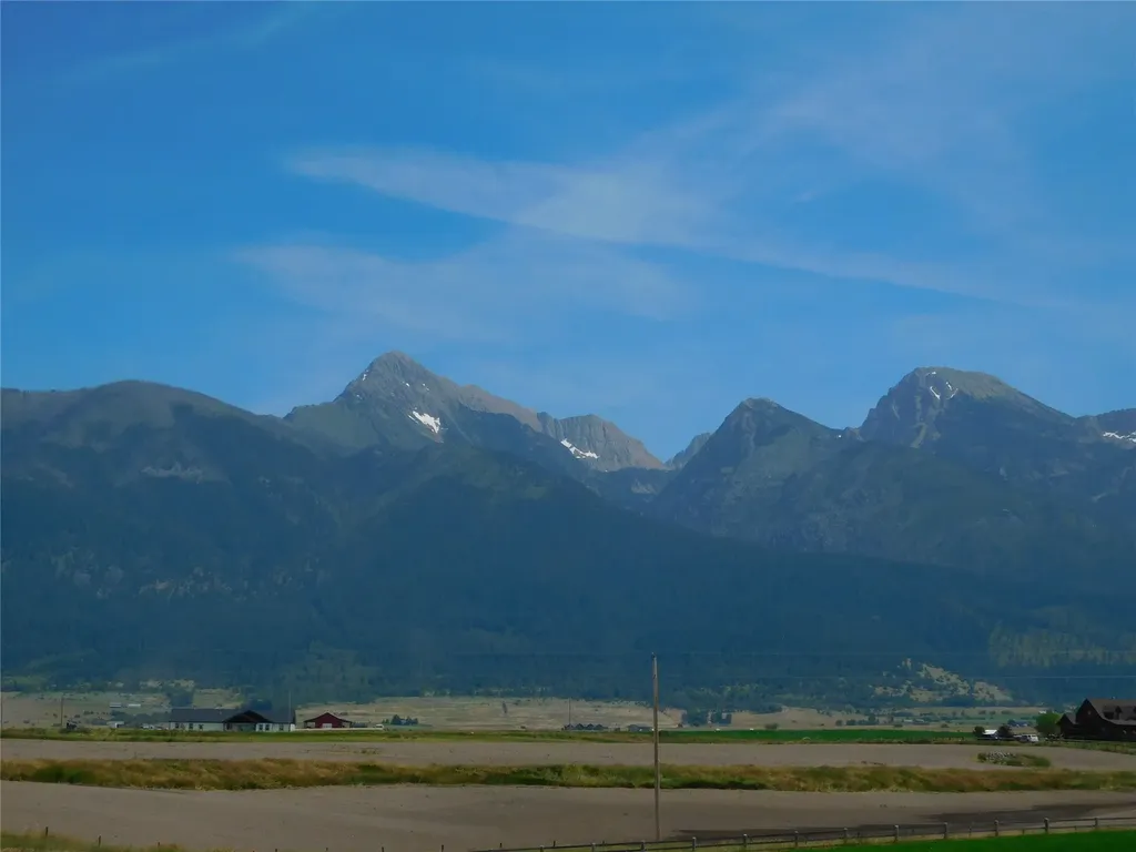 33460 Overland Road St Ignatius MT 59865