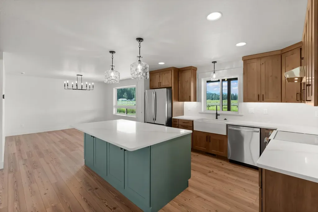 31725 Ranch Lane Huson MT 59846