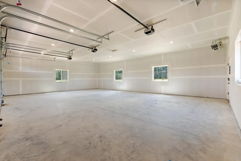 31725 Ranch Lane Huson MT 59846