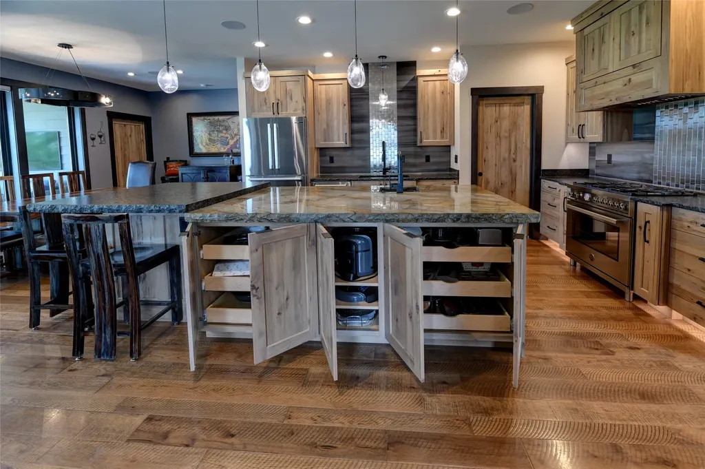 1407 Cambray Loop Helena MT 59602