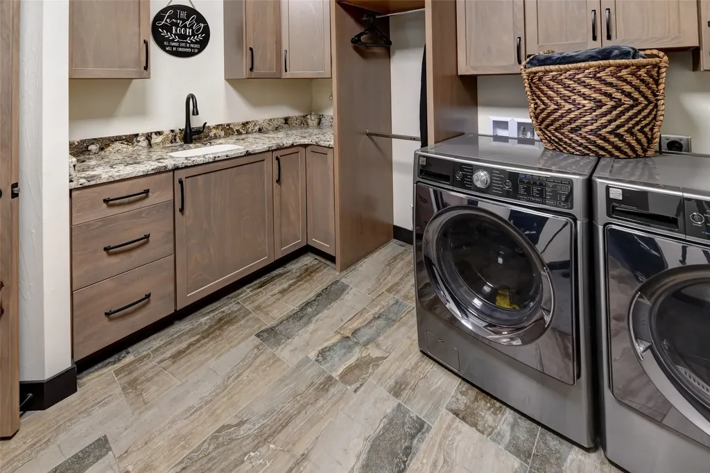 1407 Cambray Loop Helena MT 59602