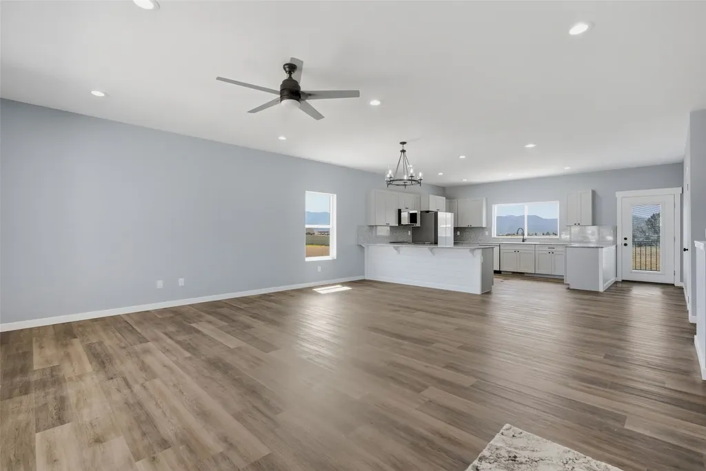 10185 Palmdale Court Missoula MT 59808