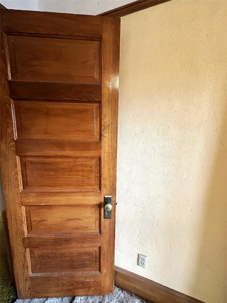 509 1st Avenue E Eureka MT 59917