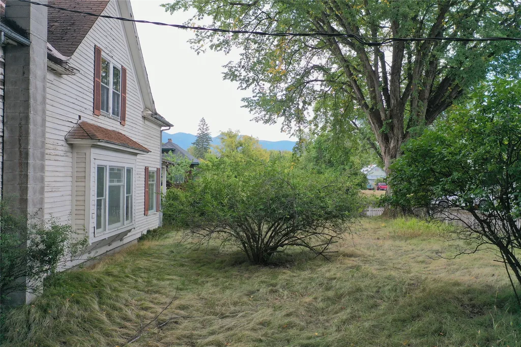 509 1st Avenue E Eureka MT 59917