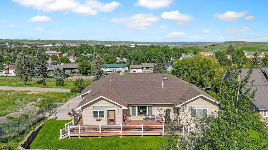 930 Spirit Drive Shelby MT 59474