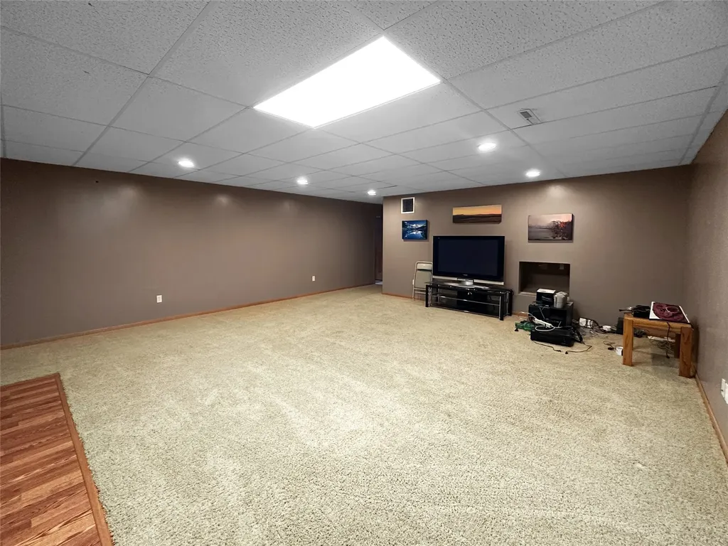 930 Spirit Drive Shelby MT 59474