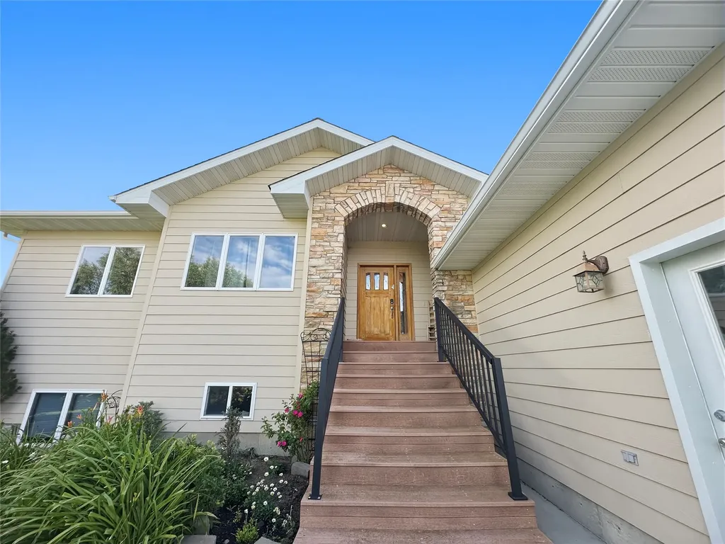930 Spirit Drive Shelby MT 59474