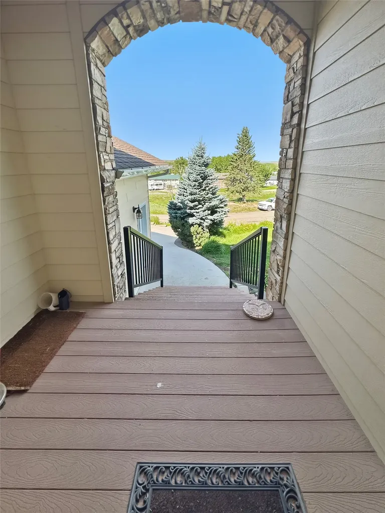 930 Spirit Drive Shelby MT 59474