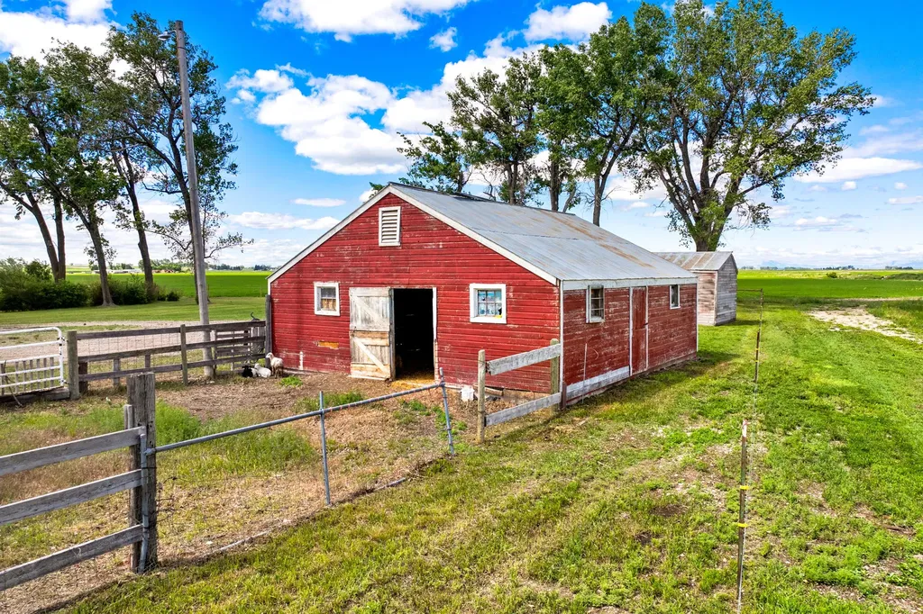 860 Mt Highway 431 Fairfield MT 59436