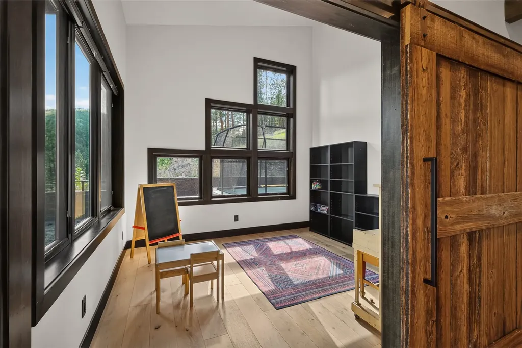 8350 Red Hawk View Missoula MT 59804