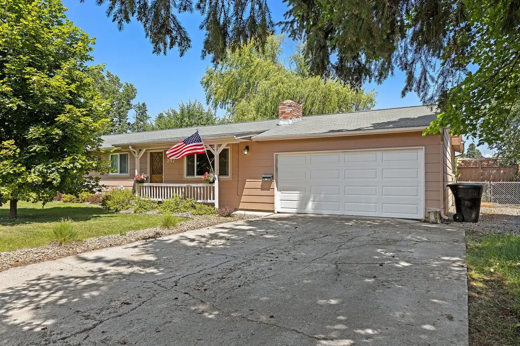 247 Rosewood Drive Kalispell MT 59901