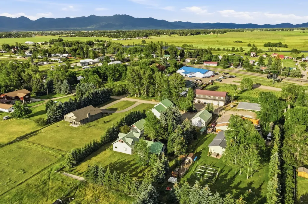 217 Lower Rainbow Road Bozeman MT 59718