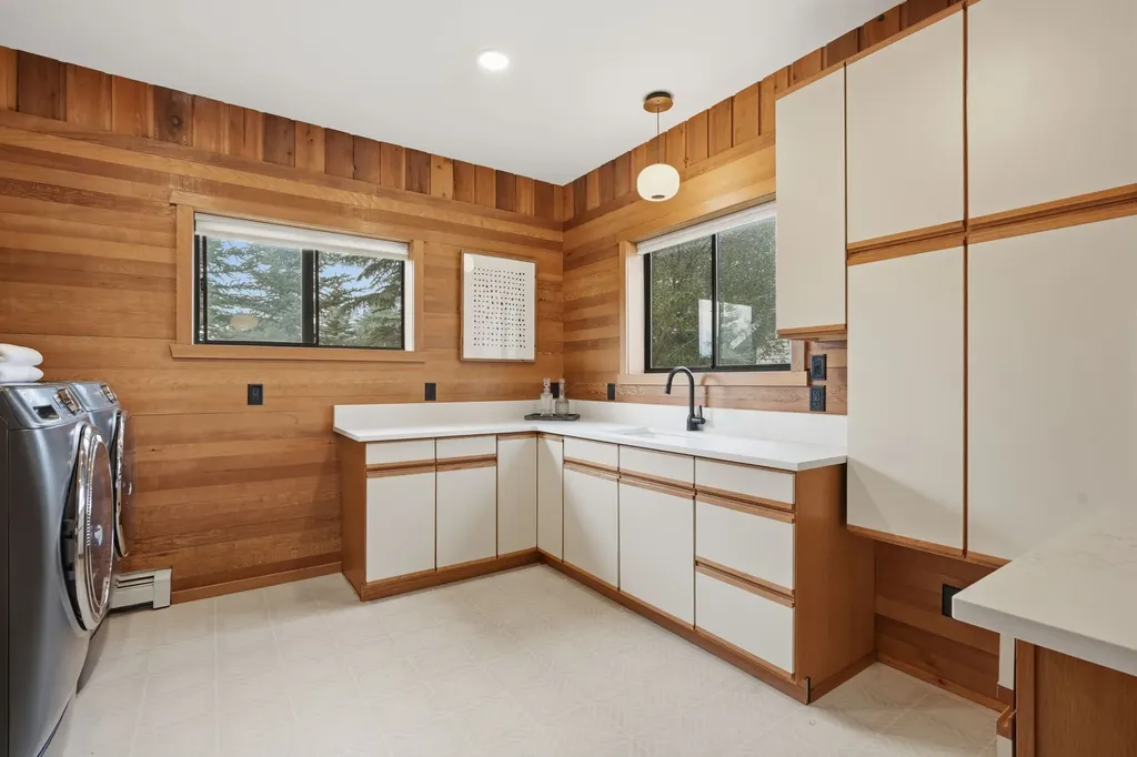 217 Lower Rainbow Road Bozeman MT 59718