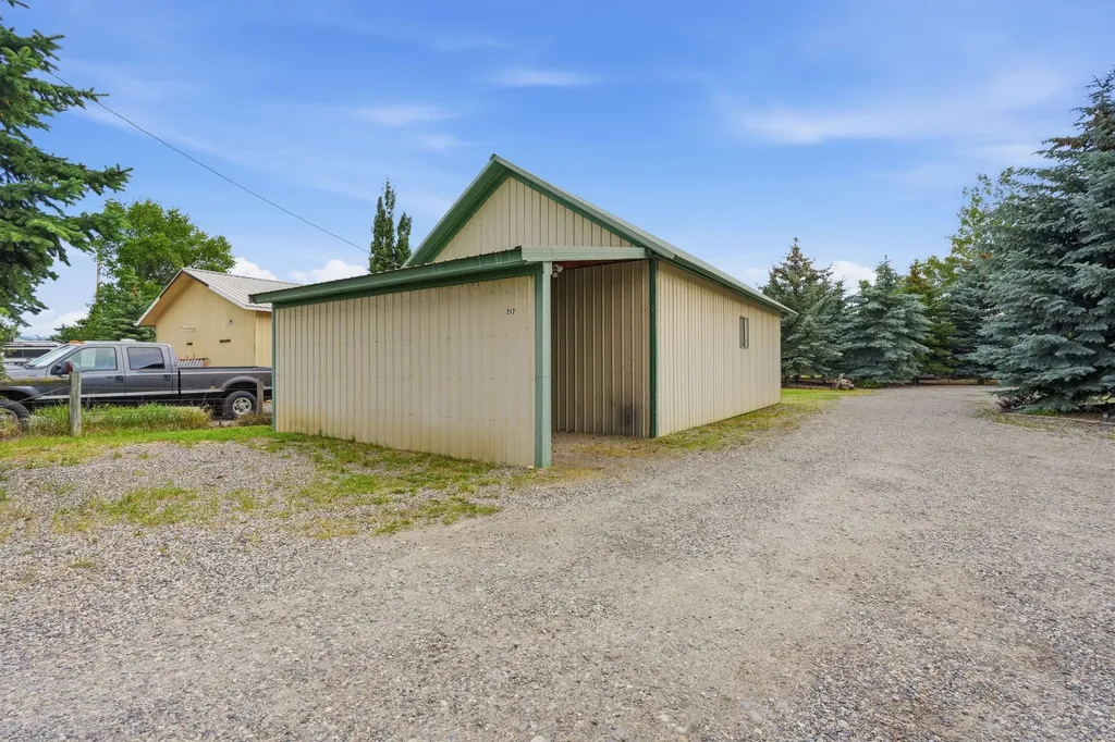 217 Lower Rainbow Road Bozeman MT 59718