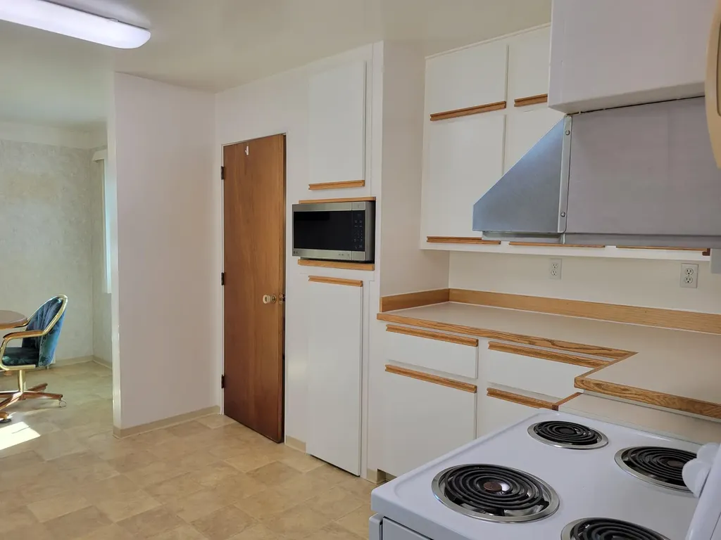 1304 Leslie Avenue Helena MT 59601