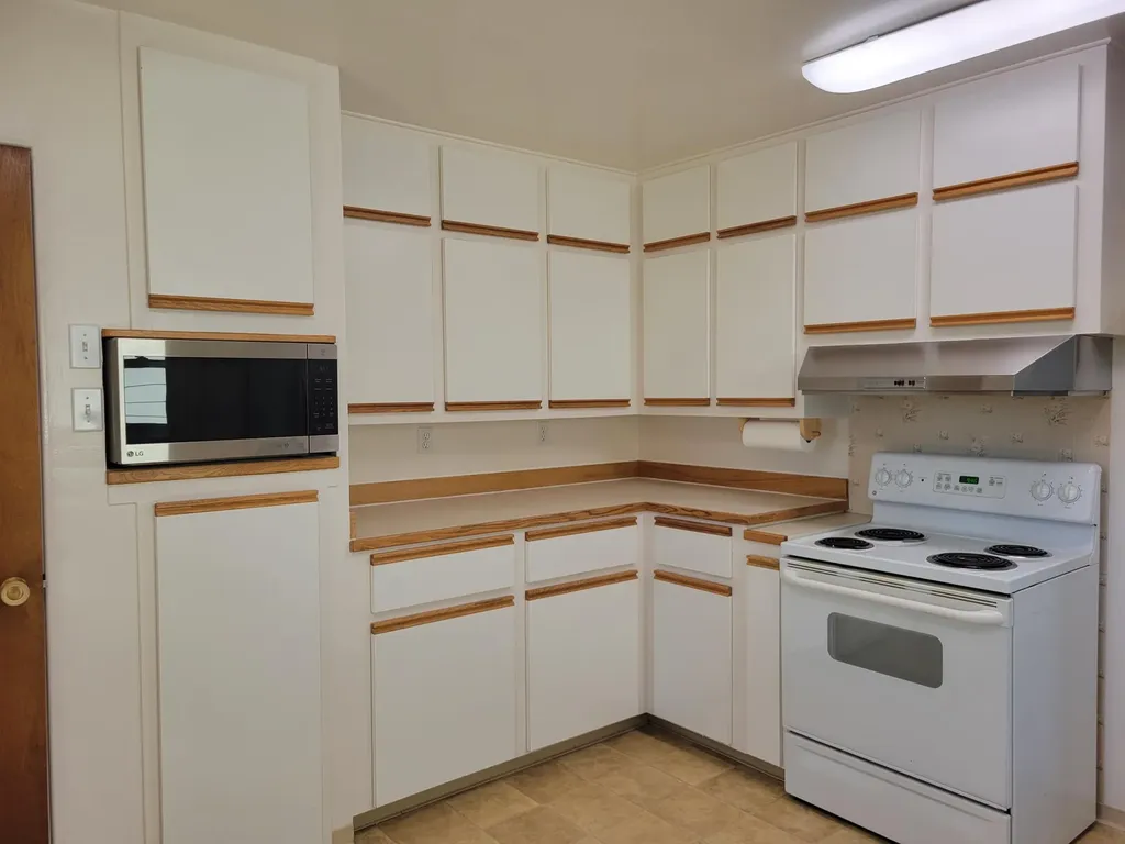 1304 Leslie Avenue Helena MT 59601