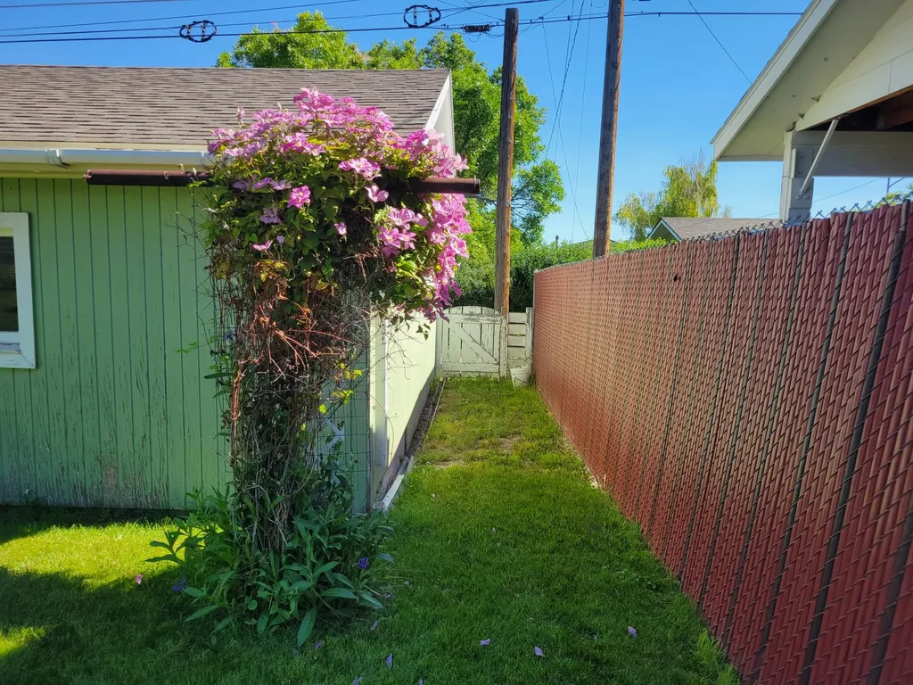 1304 Leslie Avenue Helena MT 59601