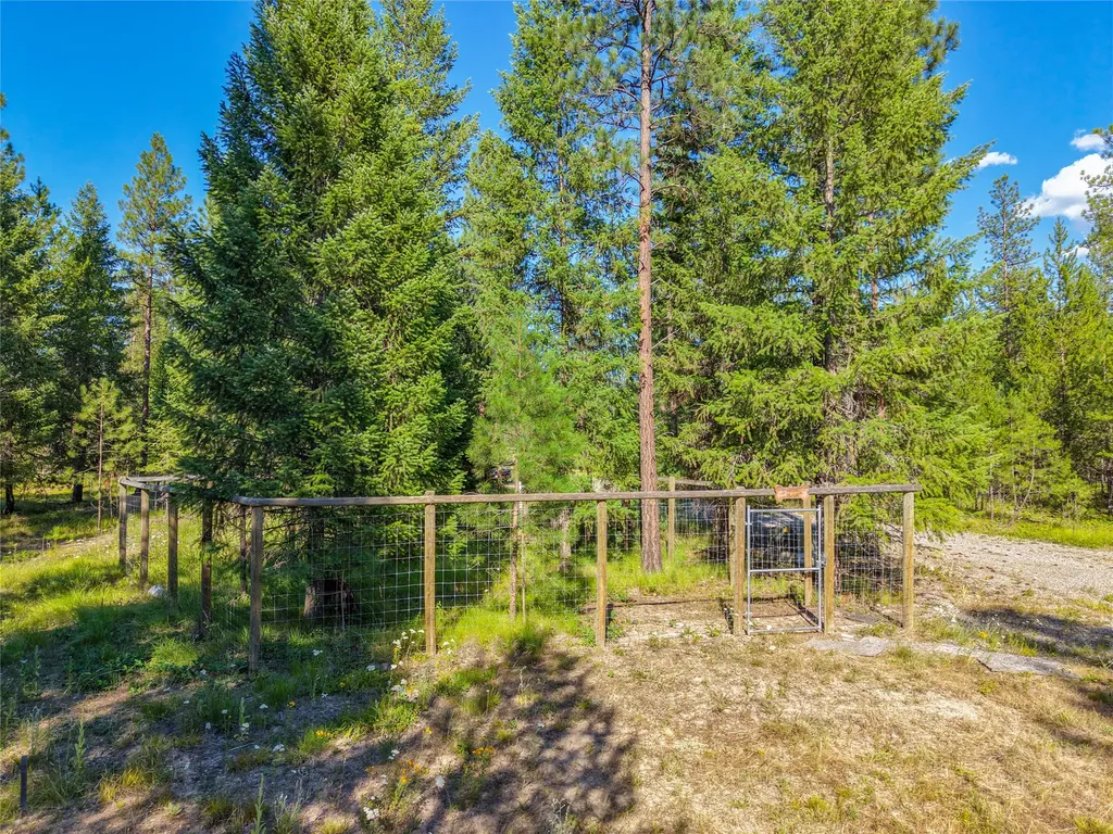 84 Dead End Way Libby MT 59923