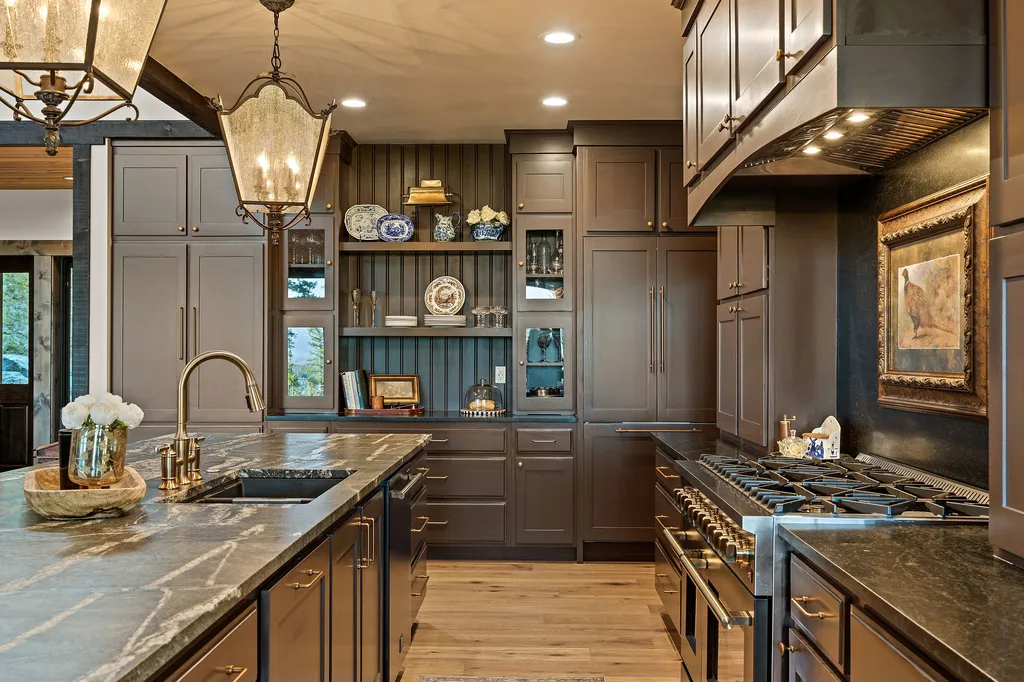 205 Pinto Trail Bigfork MT 59911