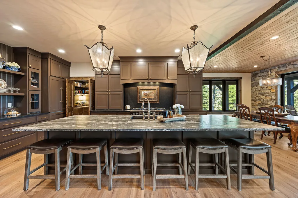 205 Pinto Trail Bigfork MT 59911