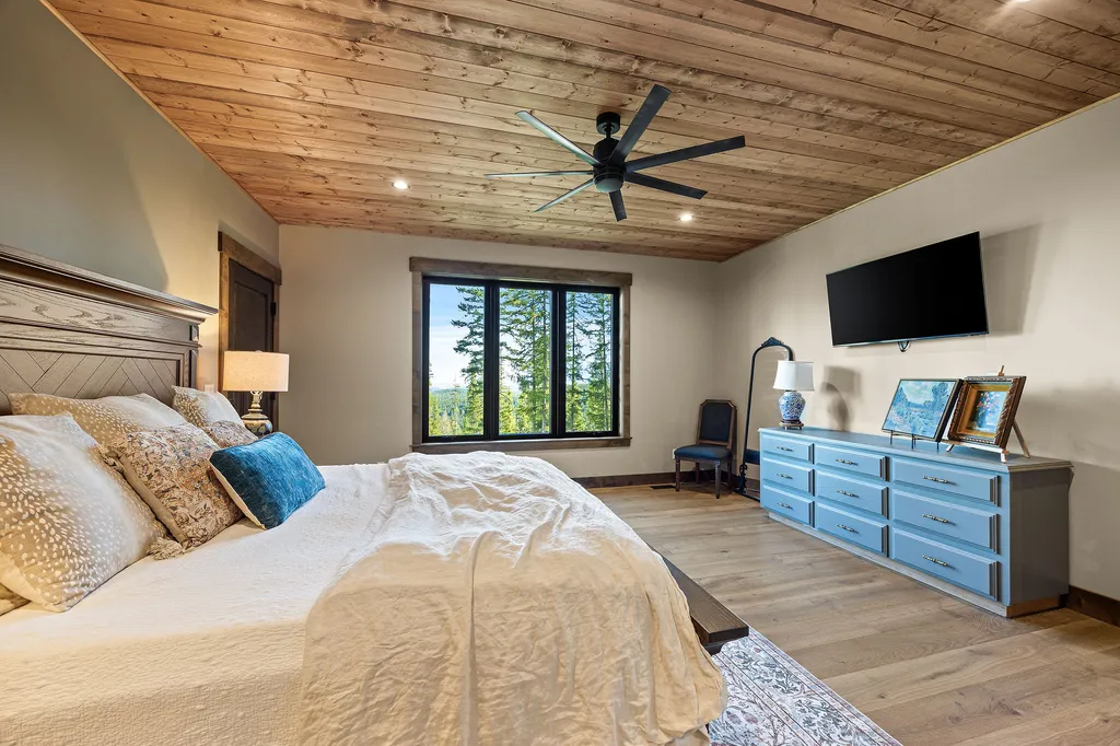 205 Pinto Trail Bigfork MT 59911