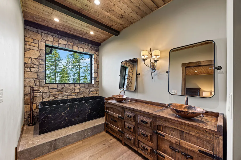 205 Pinto Trail Bigfork MT 59911