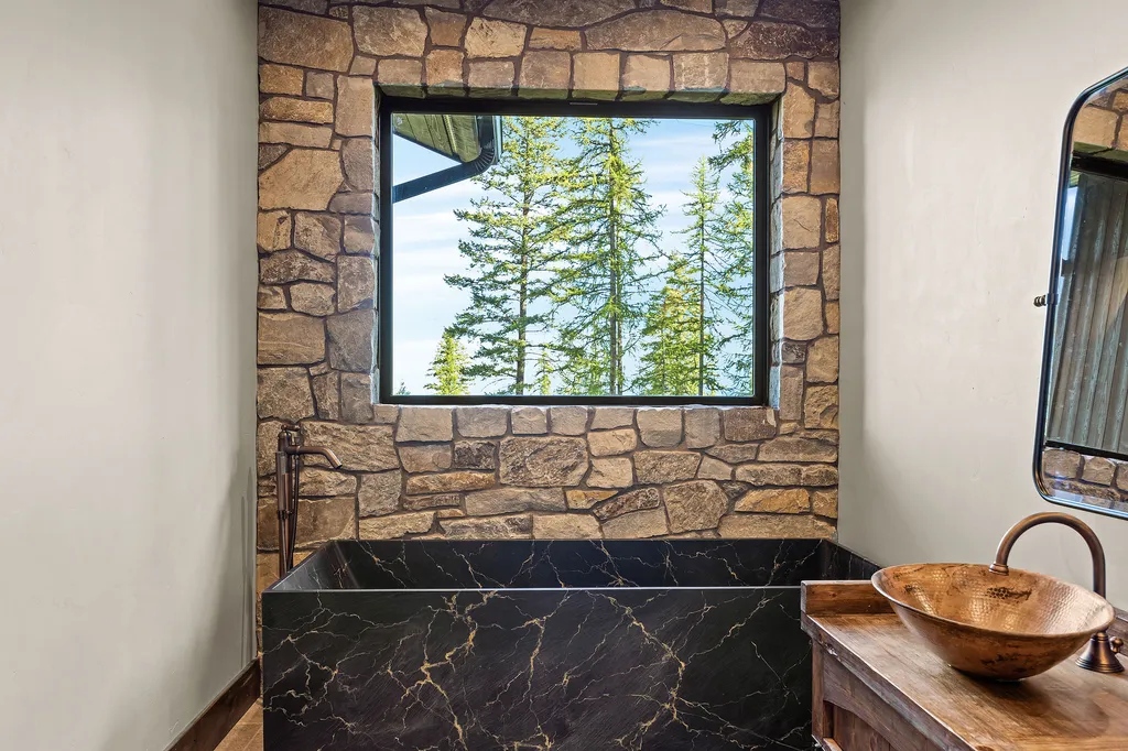 205 Pinto Trail Bigfork MT 59911