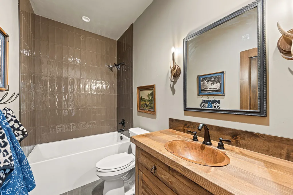 205 Pinto Trail Bigfork MT 59911