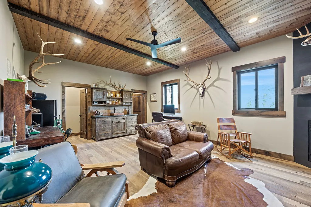 205 Pinto Trail Bigfork MT 59911