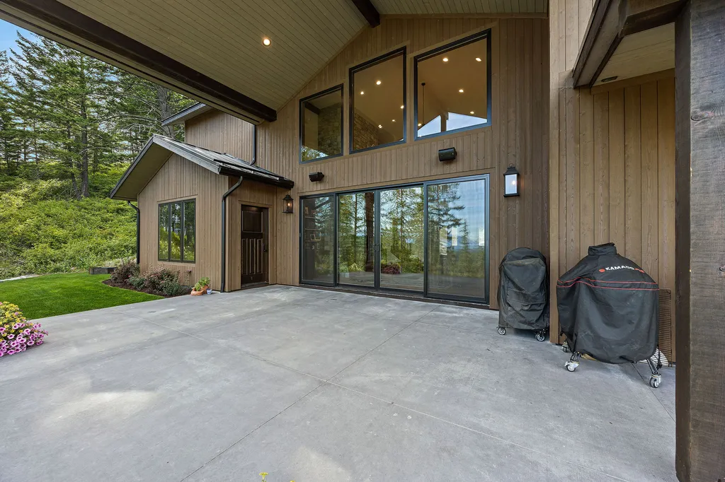 205 Pinto Trail Bigfork MT 59911