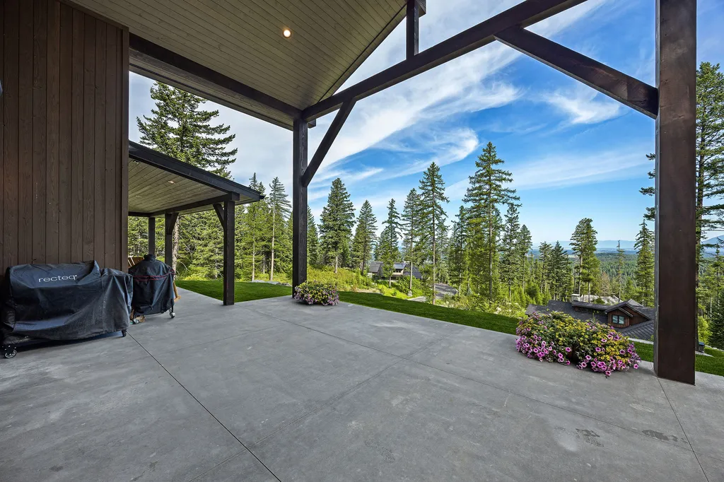 205 Pinto Trail Bigfork MT 59911