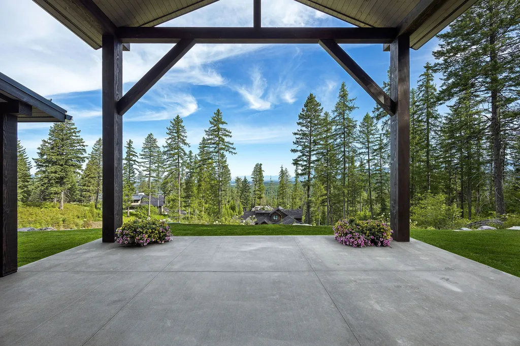 205 Pinto Trail Bigfork MT 59911