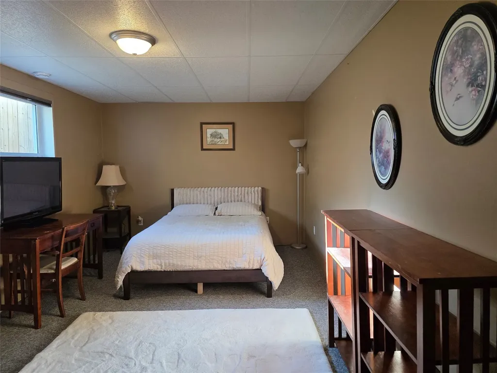 229 Central Ave Central Avenue Sweet Grass MT 59484