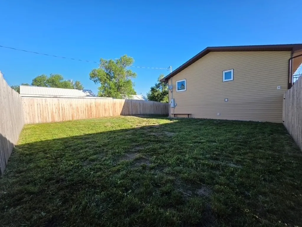 229 Central Ave Central Avenue Sweet Grass MT 59484